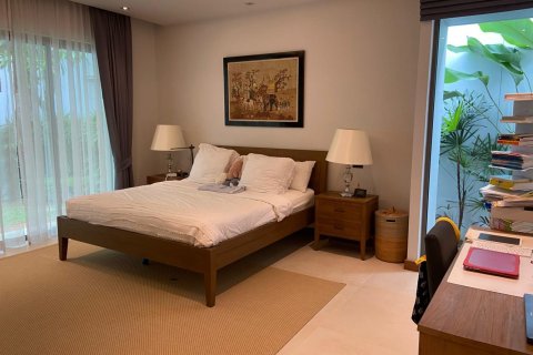 Casa de 3 dormitorios en Bang Tao, Tailandia № 120758 - foto 13