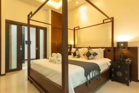 Casa de 3 dormitorios en Nai Harn Beach, Tailandia № 120757 - foto 13