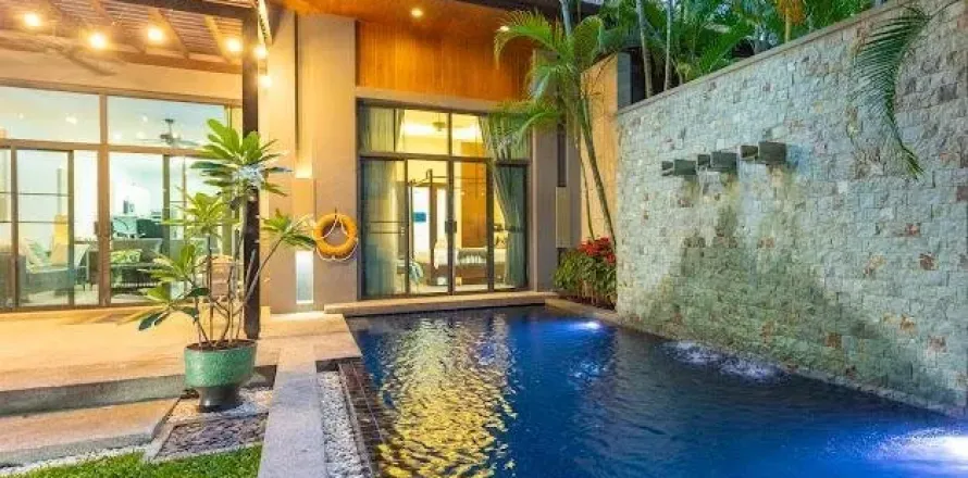 Casa de 3 dormitorios en Nai Harn Beach, Tailandia № 120757
