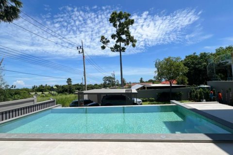 Chalet de 4 dormitorios en Surat Thani, Tailandia № 125974 - foto 7