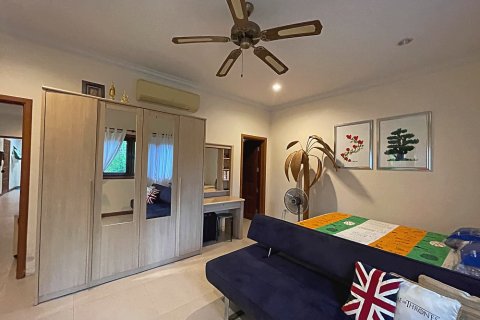 Casa de 4 dormitorios en Hua Hin, Tailandia № 125431 - foto 8