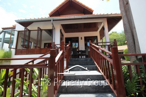 Casa de 4 dormitorios en Hua Hin, Tailandia № 125426 - foto 8