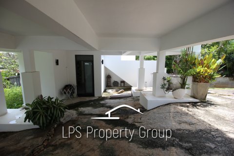 Casa de 4 dormitorios en Hua Hin, Tailandia № 125426 - foto 15