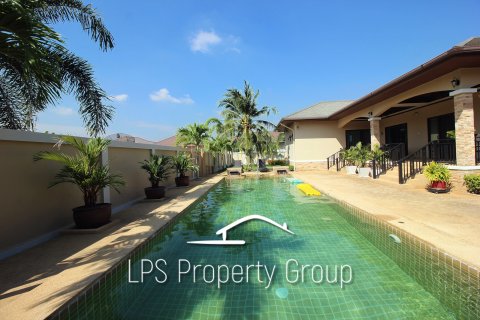Casa de 3 dormitorios en Hua Hin, Tailandia № 125428