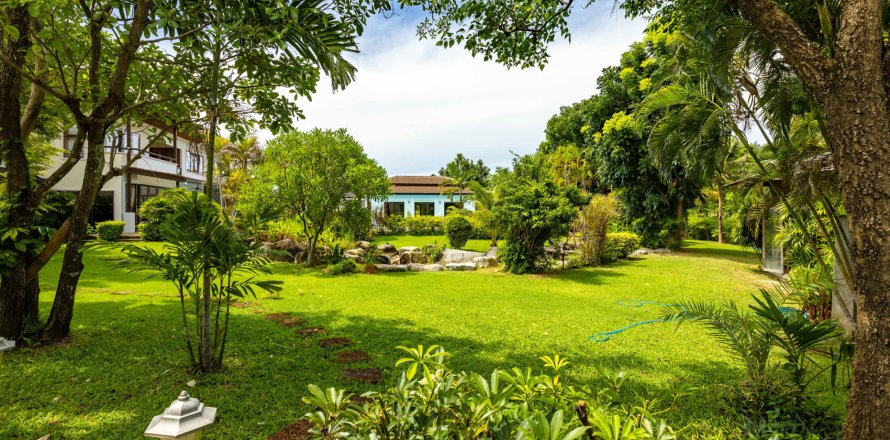 Casa de 9 dormitorios en Hua Hin, Tailandia № 125430