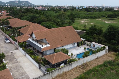 Casa de 4 dormitorios en Hua Hin, Tailandia № 125425 - foto 4