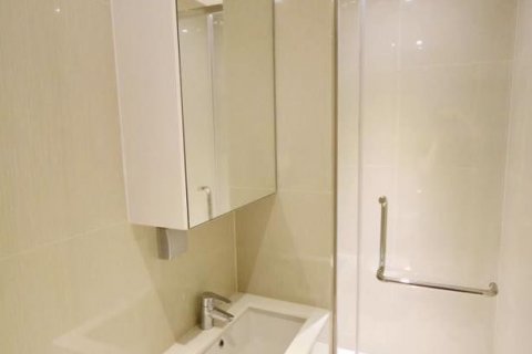 Condominio de 2 dormitorios en Watthana, Bangkok, Tailandia № 76333 - foto 15