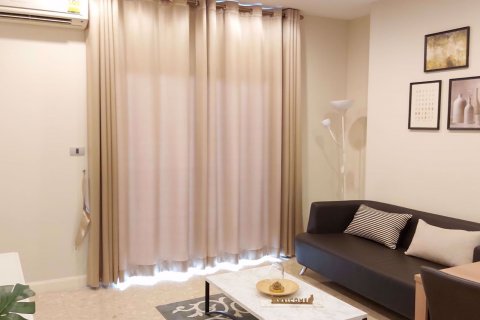 Condominio de 1 dormitorio en Khlong Toei, Bangkok, Tailandia № 76330