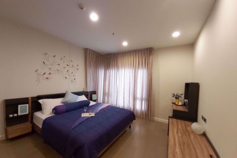Condominio de 1 dormitorio en Khlong Toei, Bangkok, Tailandia № 76330 - foto 5