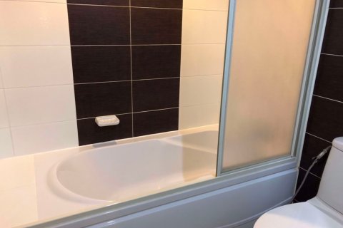 Condominio de 3 dormitorios en Watthana, Bangkok, Tailandia № 76334 - foto 11