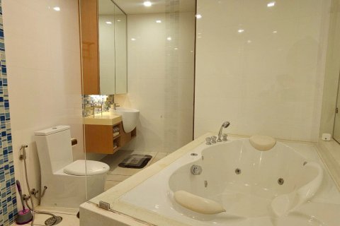 Condominio de 2 dormitorios en Pattaya, Tailandia № 111580 - foto 22