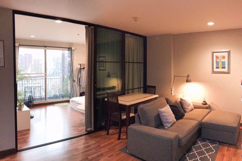 Condo à Phaya Thai, Bangkok, Thaïlande, 1 chambre № 76874