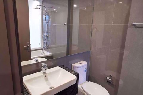 Condominio de 2 dormitorios en Bang Rak, Bangkok, Tailandia № 76877 - foto 11