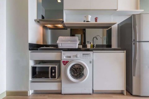 Estudio en el condominio en Watthana, Bangkok, Tailandia № 76876 - foto 3