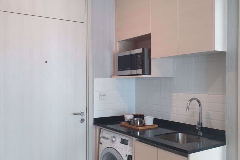 Condominio de 1 dormitorio en Huai Khwang, Bangkok, Tailandia № 76873 - foto 5