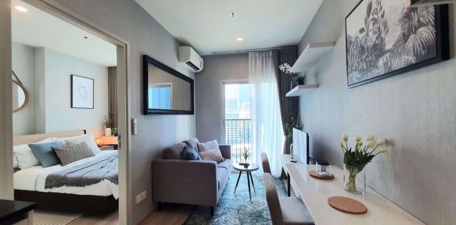 Condominio de 1 dormitorio en Huai Khwang, Bangkok, Tailandia № 76873
