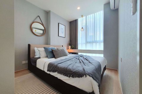 Condominio de 1 dormitorio en Huai Khwang, Bangkok, Tailandia № 76873 - foto 3