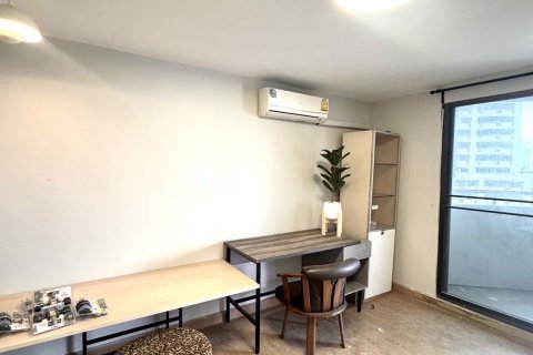 Condo in Suan Luang, Bangkok, Thailand, 3 bedrooms № 105190 - photo 13