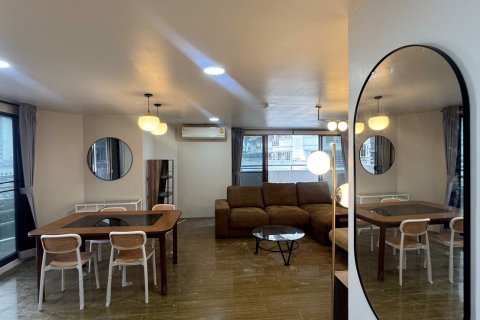 Condo in Suan Luang, Bangkok, Thailand, 3 bedrooms № 105190 - photo 11