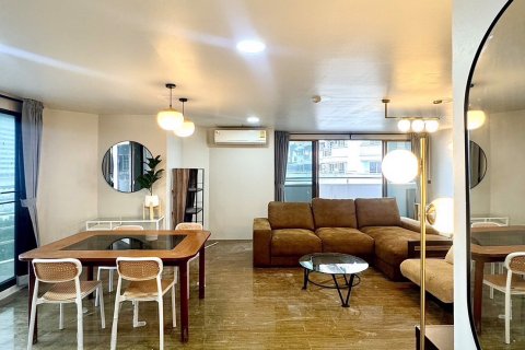 Condo in Suan Luang, Bangkok, Thailand, 3 bedrooms № 105190 - photo 5