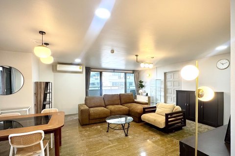 Condo in Suan Luang, Bangkok, Thailand, 3 bedrooms № 105190 - photo 10