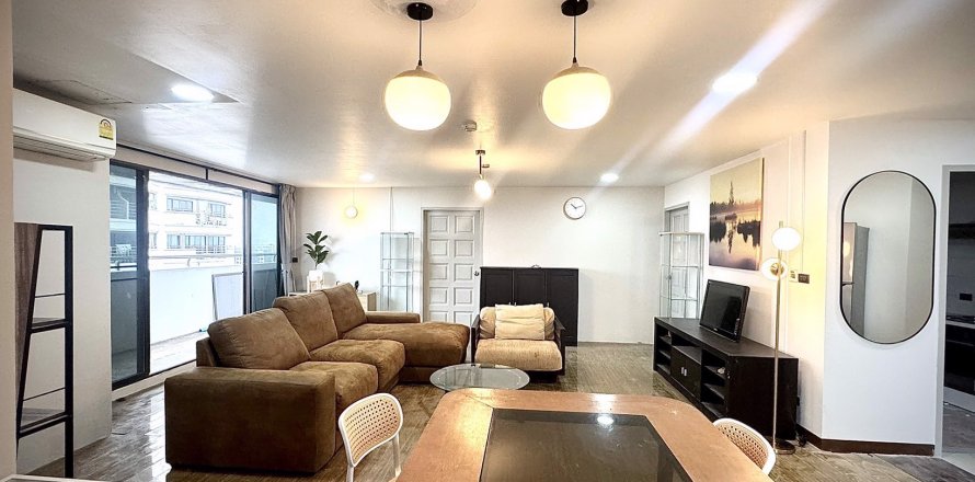 Condo in Suan Luang, Bangkok, Thailand, 3 bedrooms № 105190