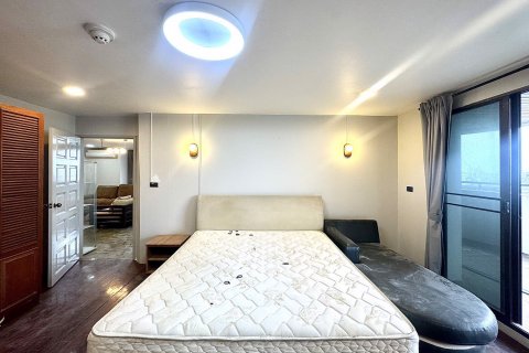 Condo in Suan Luang, Bangkok, Thailand, 3 bedrooms № 105190 - photo 7