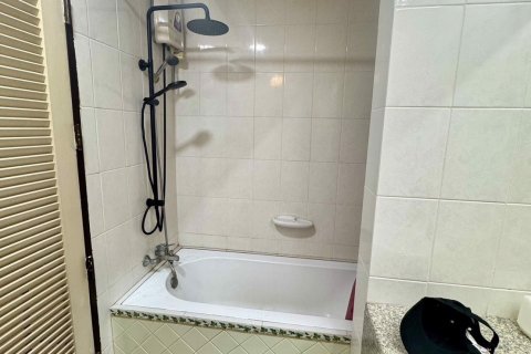 Condominio de 2 dormitorios en Bang Na, Bangkok, Tailandia № 105189 - foto 13