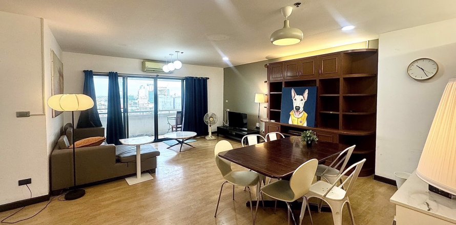 Condominio de 2 dormitorios en Bang Na, Bangkok, Tailandia № 105189
