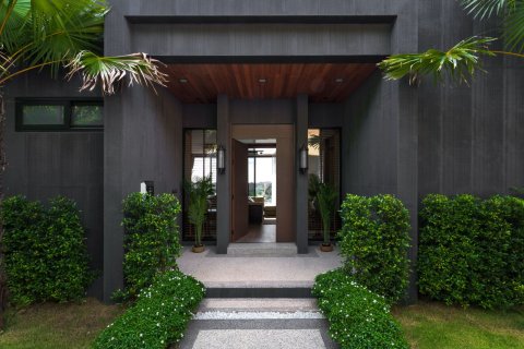 Chalet de 3 dormitorios en Layan Beach, Tailandia № 71548 - foto 3