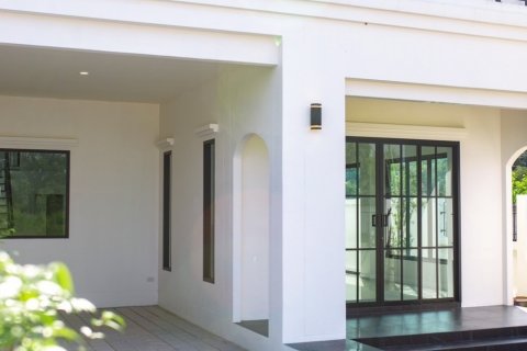 Casa de 3 dormitorios en San Kamphaeng, Tailandia № 124205 - foto 4