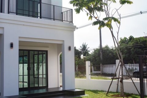 Casa de 3 dormitorios en San Kamphaeng, Tailandia № 124205 - foto 5
