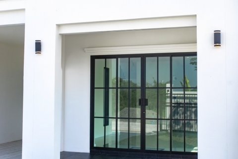 Casa de 3 dormitorios en San Kamphaeng, Tailandia № 124205 - foto 10