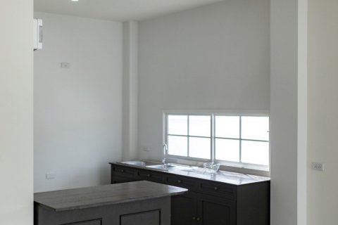 Casa de 3 dormitorios en San Kamphaeng, Tailandia № 124205 - foto 8
