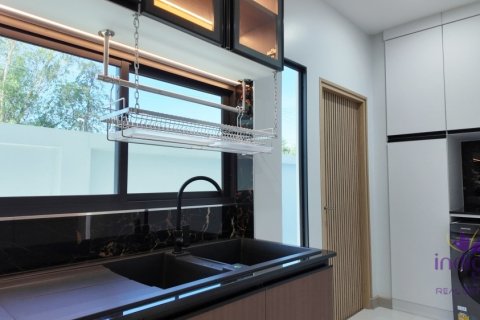 Casa de 4 dormitorios en Hang Dong, Tailandia № 124204 - foto 8