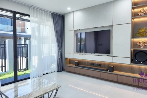 Casa de 4 dormitorios en Hang Dong, Tailandia № 124204 - foto 4