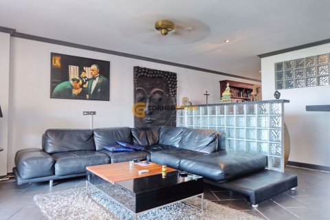 Studio in the Condo on Jomtien Beach, Pattaya, Thailand № 124160