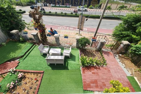 Casa de 5 dormitorios en Pattaya, Tailandia № 80713 - foto 13