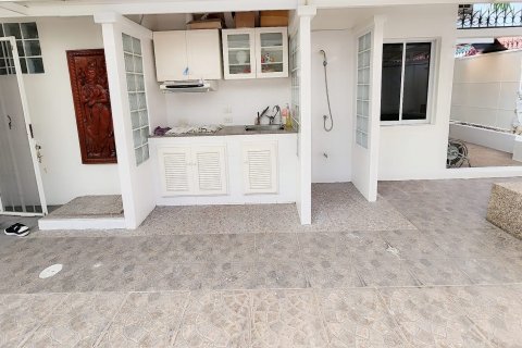 Casa de 5 dormitorios en Pattaya, Tailandia № 80713 - foto 6