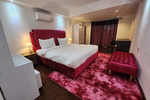 Casa de 5 dormitorios en Pattaya, Tailandia № 80713 - foto 27