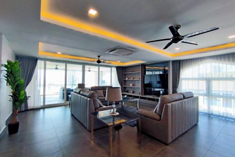Condominio de 4 dormitorios en Pattaya, Tailandia № 80709 - foto 5