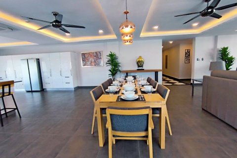 Condominio de 4 dormitorios en Pattaya, Tailandia № 80709 - foto 7