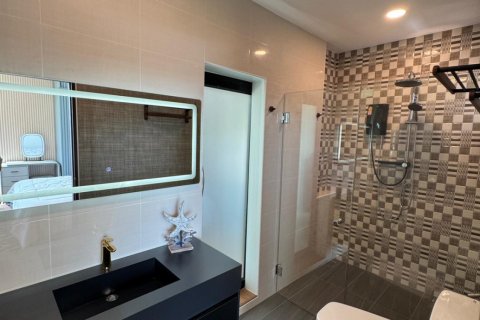 Casa de 4 dormitorios en Ko Samui, Tailandia № 130650 - foto 19