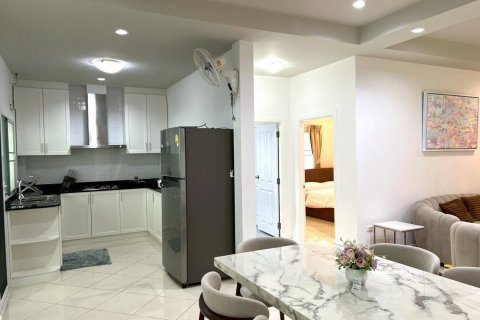 Casa de 3 dormitorios en Pattaya, Tailandia № 126856 - foto 11