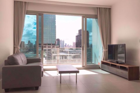 Condo in Bangkok, Thailand, 2 bedrooms in 185 Rajadamri  № 99470