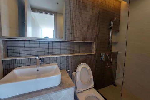 Condominio de 2 dormitorios en Pathum Wan, Bangkok, Tailandia № 99465 - foto 15