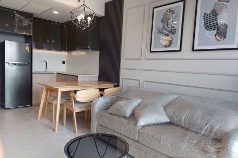 Condominio de 2 dormitorios en Pathum Wan, Bangkok, Tailandia № 99465 - foto 3