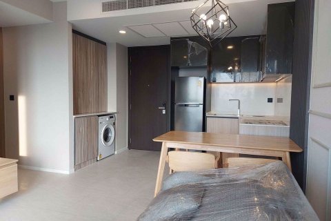 Condominio de 2 dormitorios en Pathum Wan, Bangkok, Tailandia № 99465 - foto 7