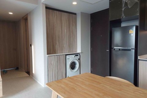 Condominio de 2 dormitorios en Pathum Wan, Bangkok, Tailandia № 99465 - foto 5