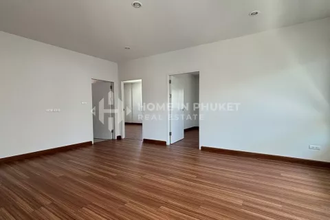 Casa de 4 dormitorios en Phuket, Tailandia № 131469 - foto 9